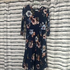 Floral Kids Dress in Blue with pockets!
